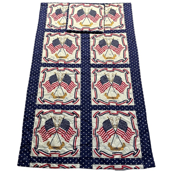 Vintage Other - USA patriotic quilt blanket foldable pillow blanket vintage Liberty